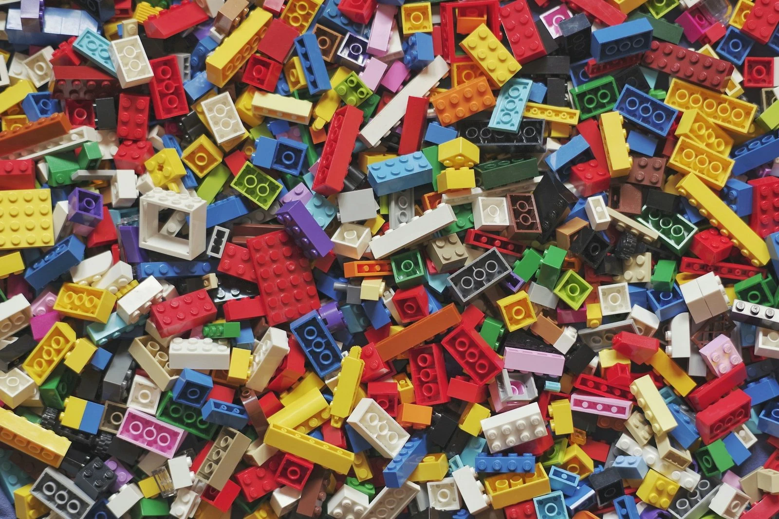 Конструктор LEGO ICONS для взрослых